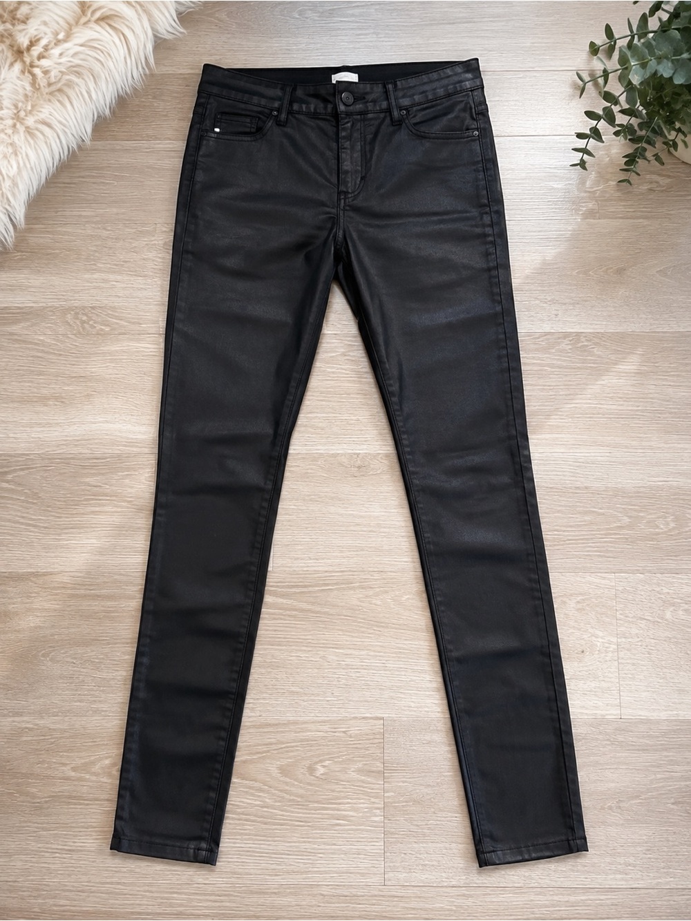 YALI Black Coated Skinny Pants Jeans Size 29